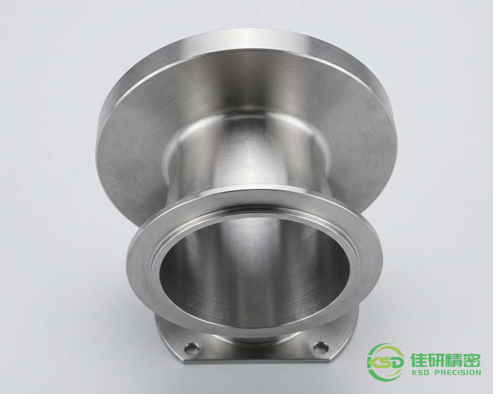 35 fluid cavity